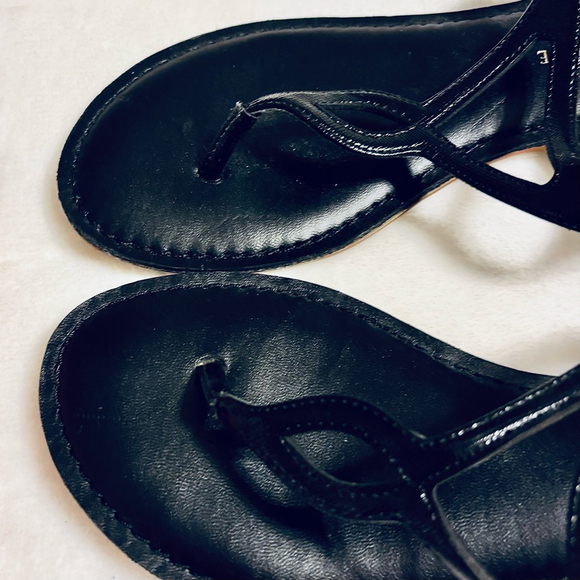 Black Kelly & Katie Zadia T-Strap Sandals - Picture 5 of 9